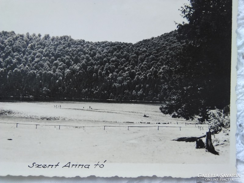 Antik képeslap/fotólap Erdély, Tusnádfürdő Szent-Anna tó, kiránduló nő