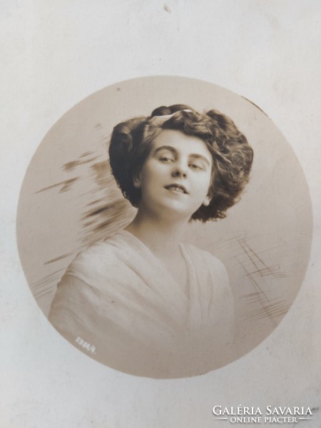 Régi női fotó képeslap 1917 vintage fénykép levelezőlap