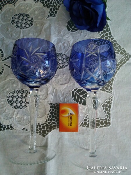 Blue crystal champagne set with beautiful color and cut!