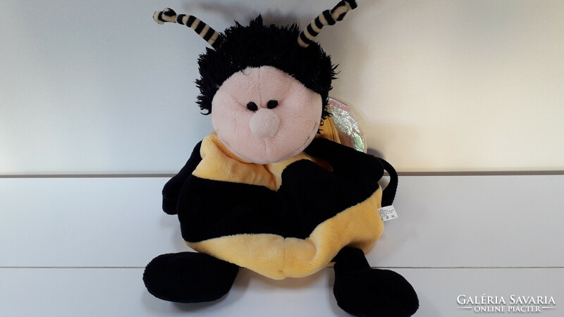 Plush, bee-shaped children's backpack