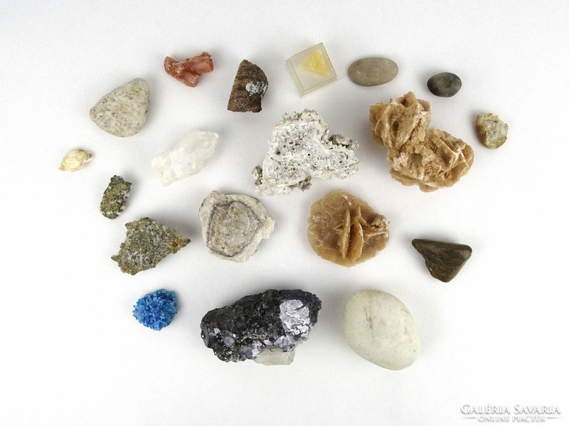 1K172 old mineral rock collection