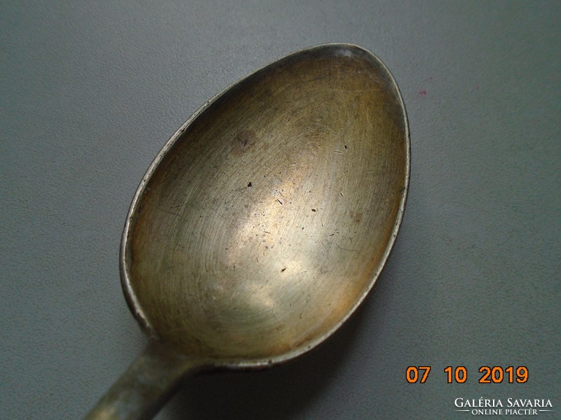 30 g ezüsttel Wellner 90 nemesi koronás monogrammal ezüstözött patinás kanál