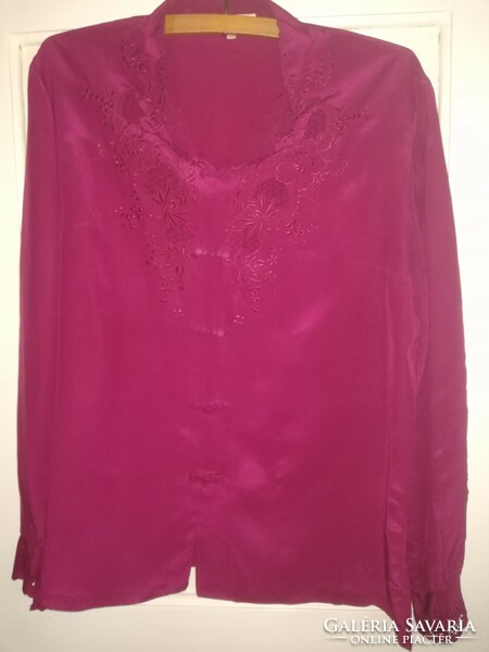 Size 38 women's silk blouse