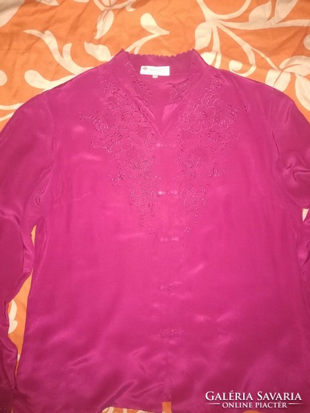 Size 38 women's silk blouse