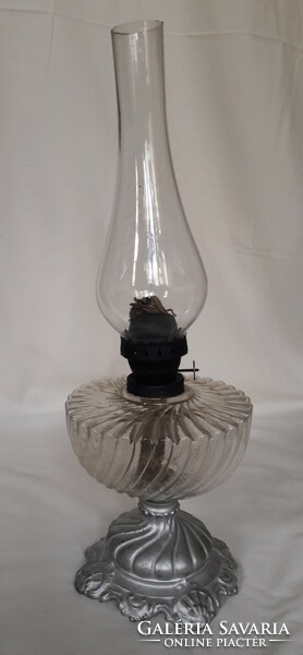 Antique old table kerosene lamp silver painted cast iron base ribbed glass container wick 19.Sz