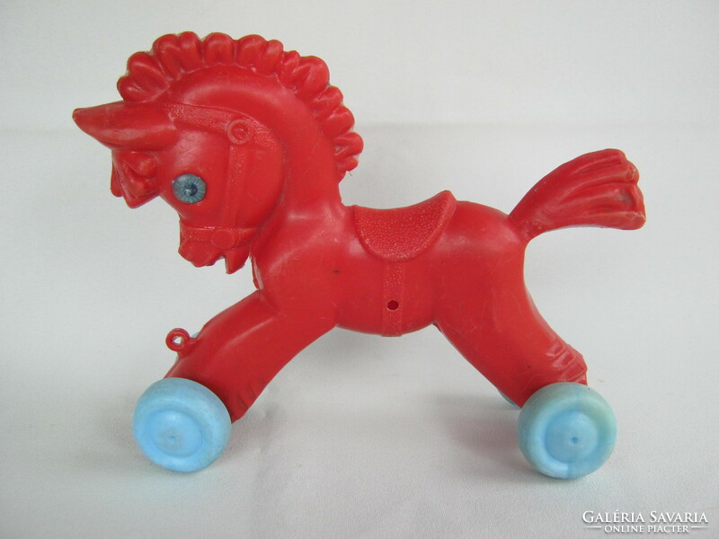 Traft plastic toy horse