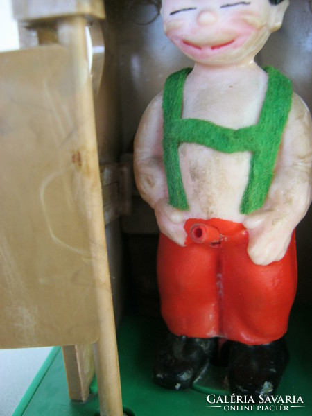 Original Peter műanyag játék vicces figura pisilő fiú