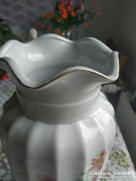 Floral porcelain vase for sale!