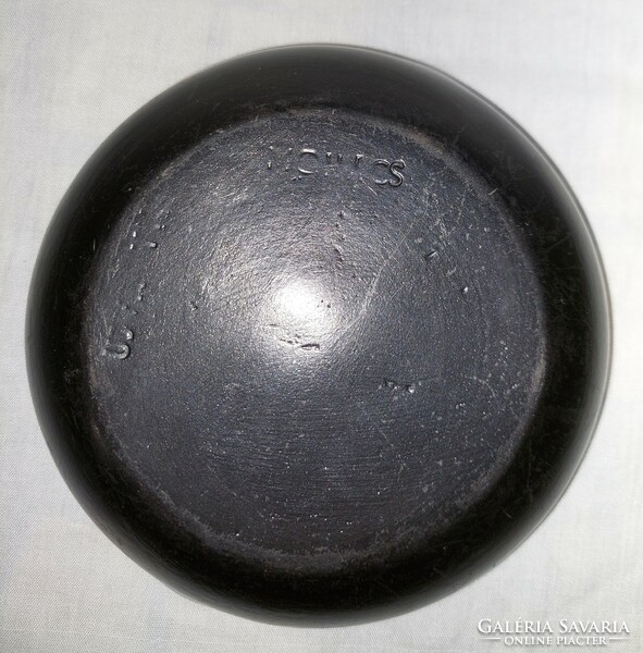 Régi Mohácsi  fekete hamutál (átmérő 14,5cm)