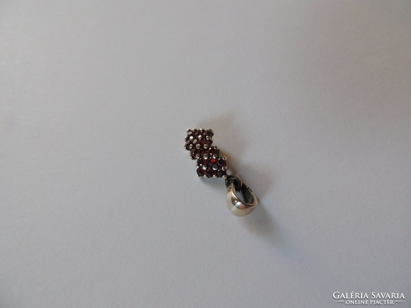 Real garnet stone silver pendant