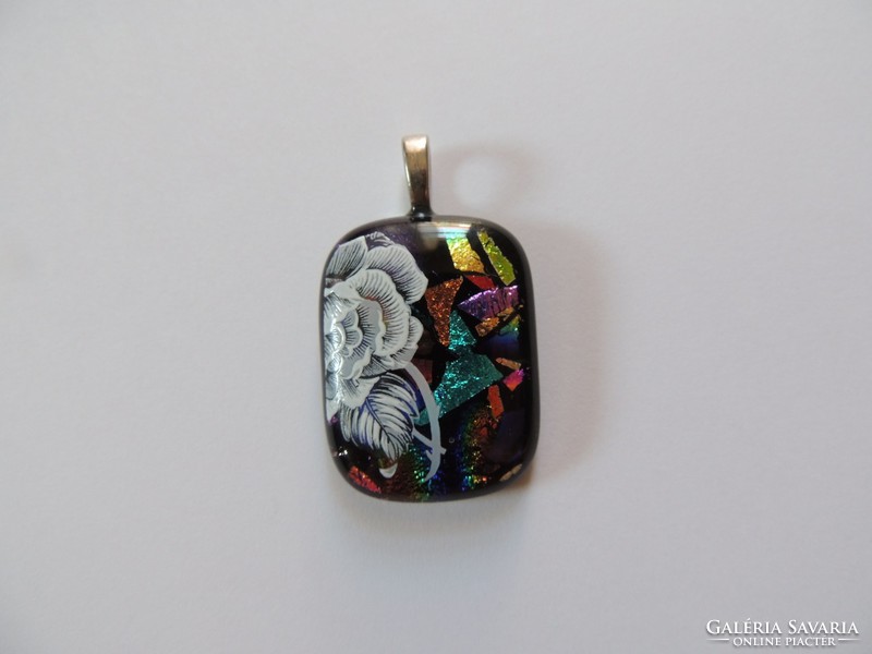 Gyönyörű Muranoi kézműves medál fém akasztóval