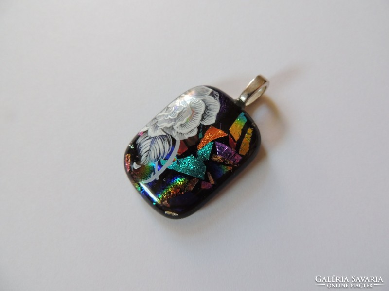 Beautiful handmade pendant from Murano with a metal hanger