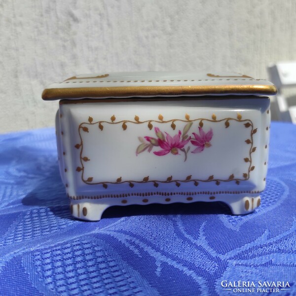 Antique porcelain bonbonier sugar box. Kpm berlin luxury brand. Kőnigliche porzellan manufaktur berlin