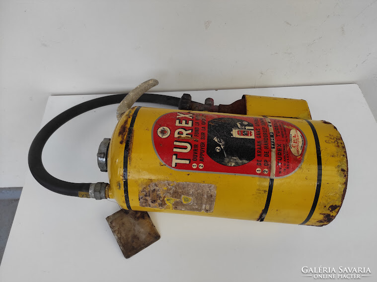 Antique fire extinguisher wall hanging tool 5882