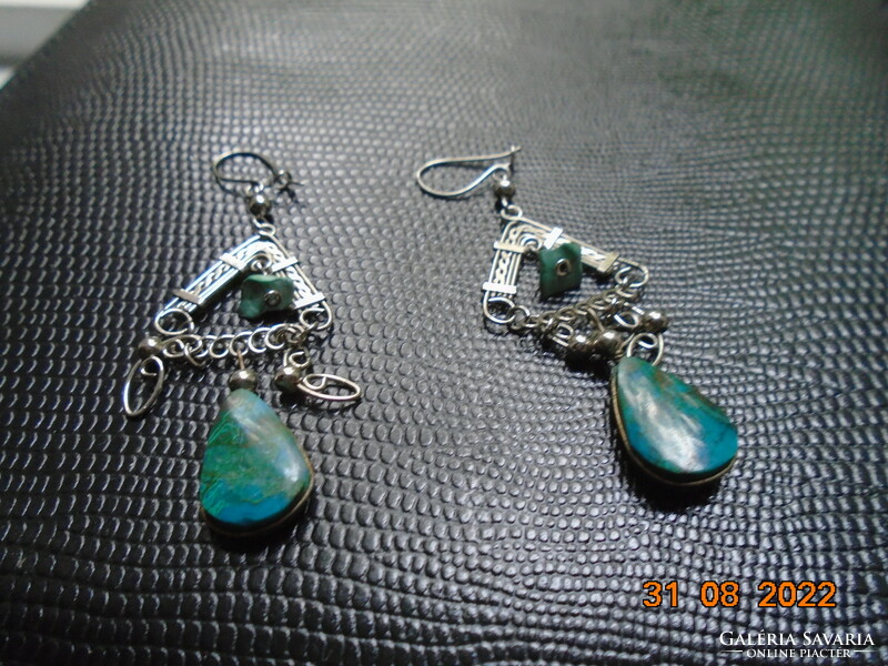 Chrysocolla (Peruvian turquoise) filigree silver earrings decorated with a polished teardrop and nugget