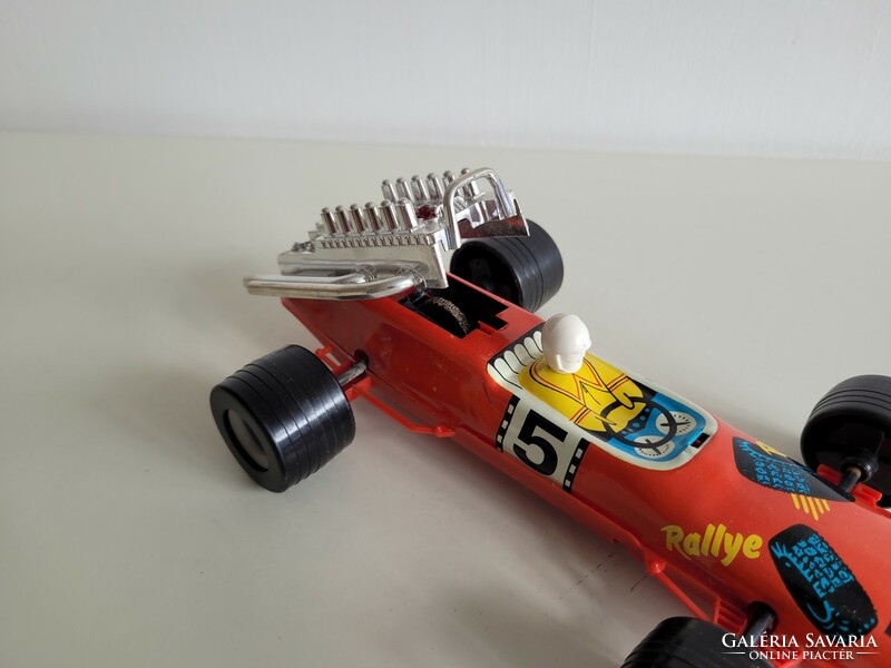 Régi retro 1979 es lendkerekes játék autó F1 versenyautó autó 29,5 cm mid century