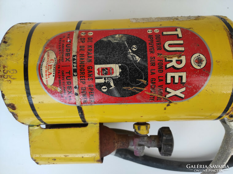 Antique fire extinguisher wall hanging tool 5882