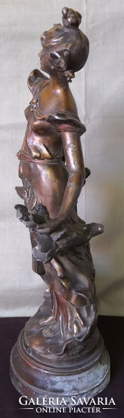 Dt/105 - louis & francois moreau - eglantine - spaiater statue