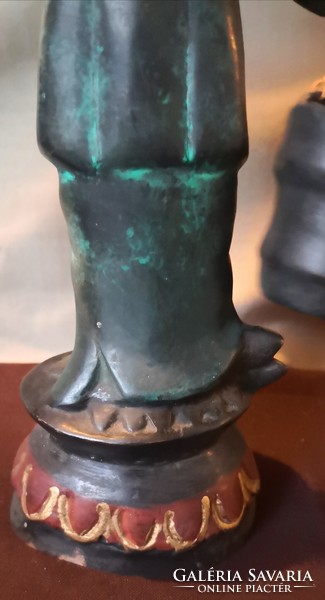 Dt/112 - Eastern water barrel, bronzed spaiater statue