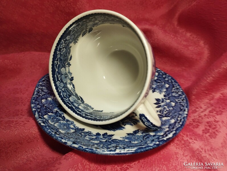 Beautiful, scenic English porcelain coffee cup with bottom