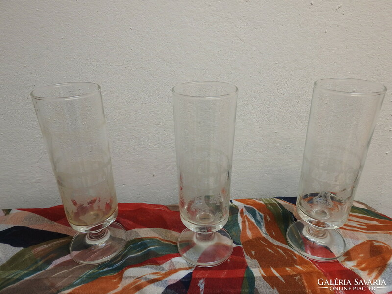 Szecis csiszolású talpas üveg pohár 3 db