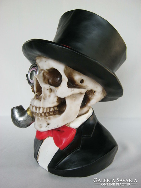 Elegant large skull 28 cm