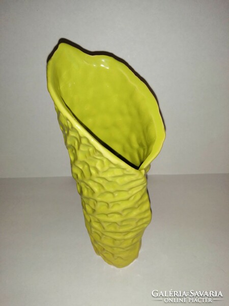 Kelkáposztalevél kerámia váza 19 cm (7/d)