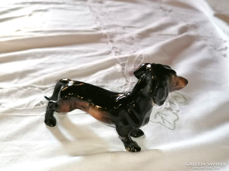 A rare dachshund figurine, presumably a royal dux