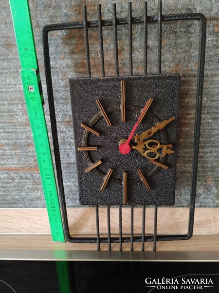 Metal rare retro electric wall clock
