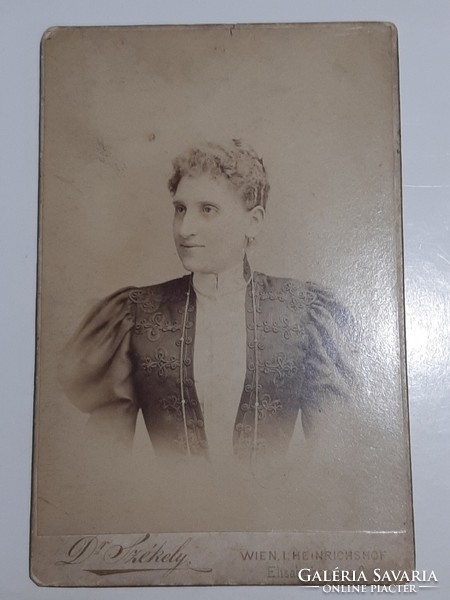 Antik női fotó az 1860 70 -es évekből Dr Székely Wien I. Heinrichshof műhelyéből