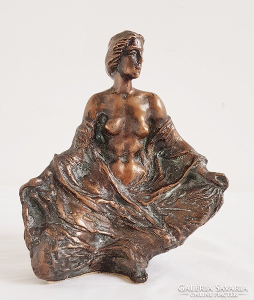 Vali Tóth - bronze female nude in shroud