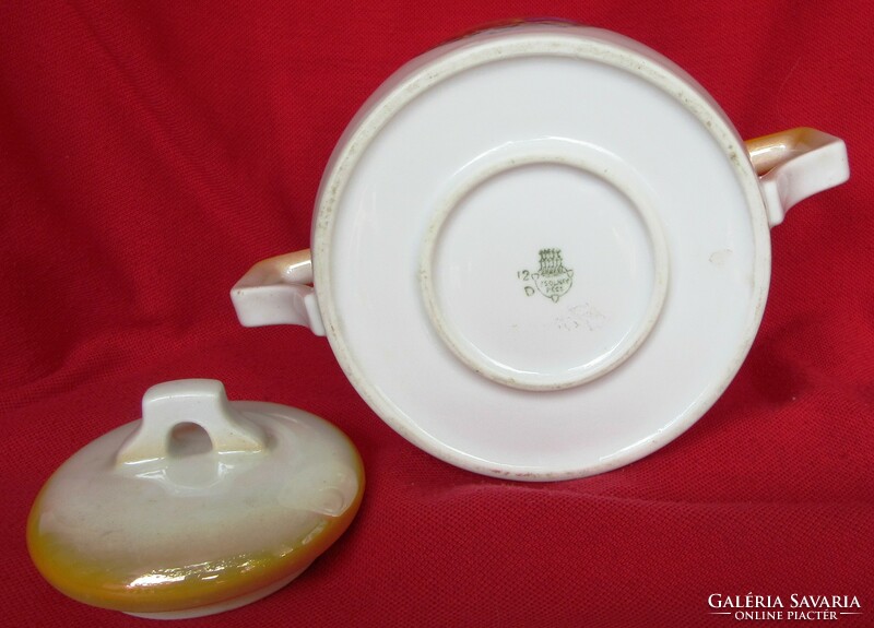 Régi Zsolnay porcelán teás kanna  17 cm magas + cukortartó 12 cm magas egyben eladó