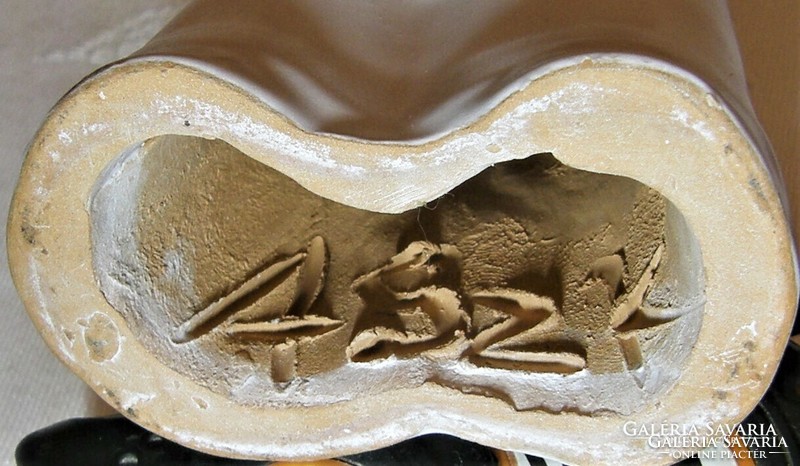 Antalfiné Szente Katalin - ceramic figure -14 cm