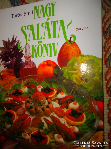 Turós Emil Nagy ​salátakönyv 205 recept