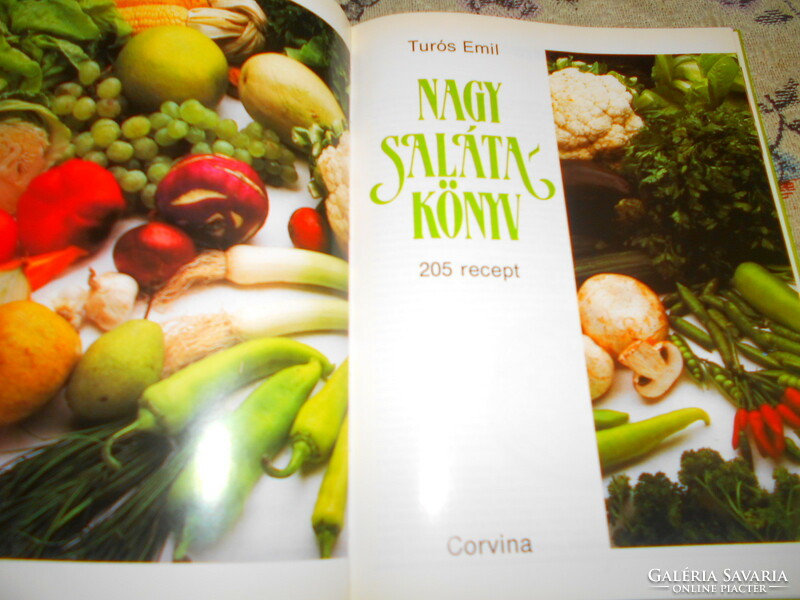 Turós Emil Nagy ​salátakönyv 205 recept