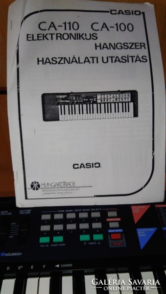 Casio ca-110 synthesizer, + stand + instructional material, with original description, hardly used, 90s