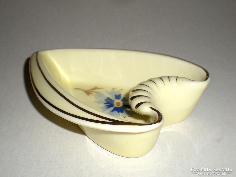 Zsolnay heart-shaped bowl