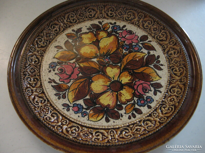 Retro marzi & remy artistic majolica floral ornament plate