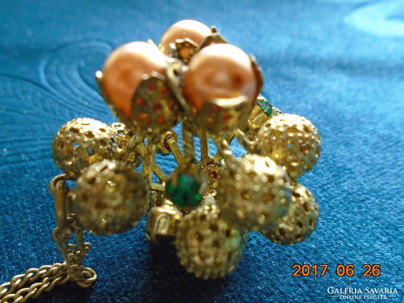 Viktoriánus filigrán Tűzaranyozott gömböcskékből medál ,rózsaszín gyöngyökkel, smaragdzöld kövekkel