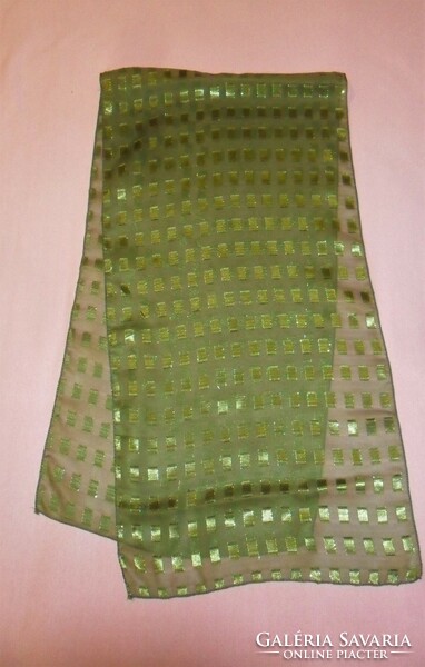 Könnyű, sötétzöld polyester sál ( 132 X 35 cm )