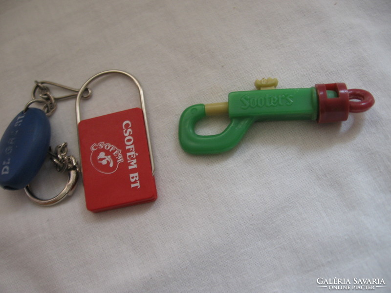 3 Pcs retro advertising key chain ddgas, csofém, sooters in one