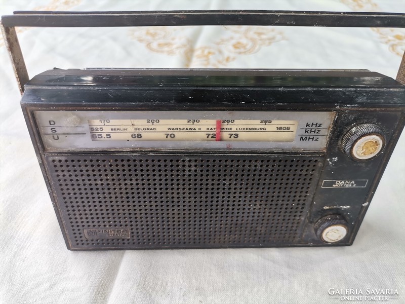 Régi működő fekete Unitra táska rádió, retro férfi ándékok,régi táska rádio, Antik lakás dekorációk