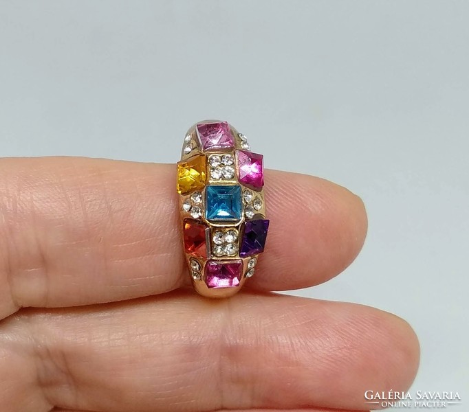 Gold-plated ring with colored crystals