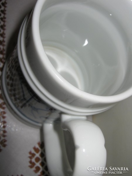 Bavaria jar with krigli straw patterned porcelain