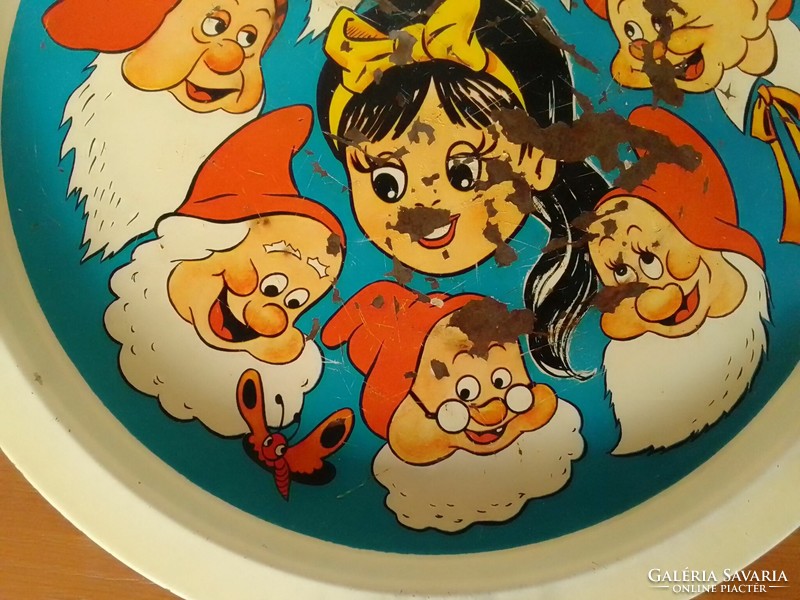 Round, enameled metal retro children's tray from the 60s and 70s, Snow White and the Seven Dwarfs, rarity!