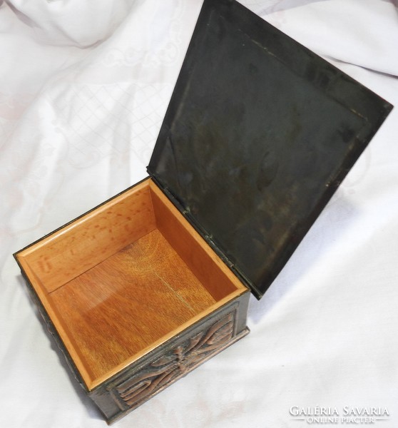 Red copper modern square gift box with wooden insert