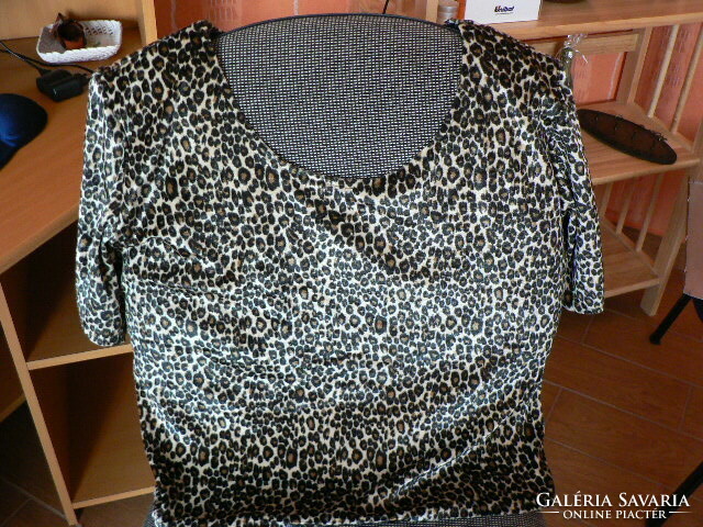Ocelot pattern blouse outerwear size 42