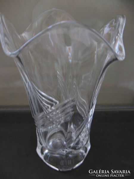 Crystal vase with artistic polishing