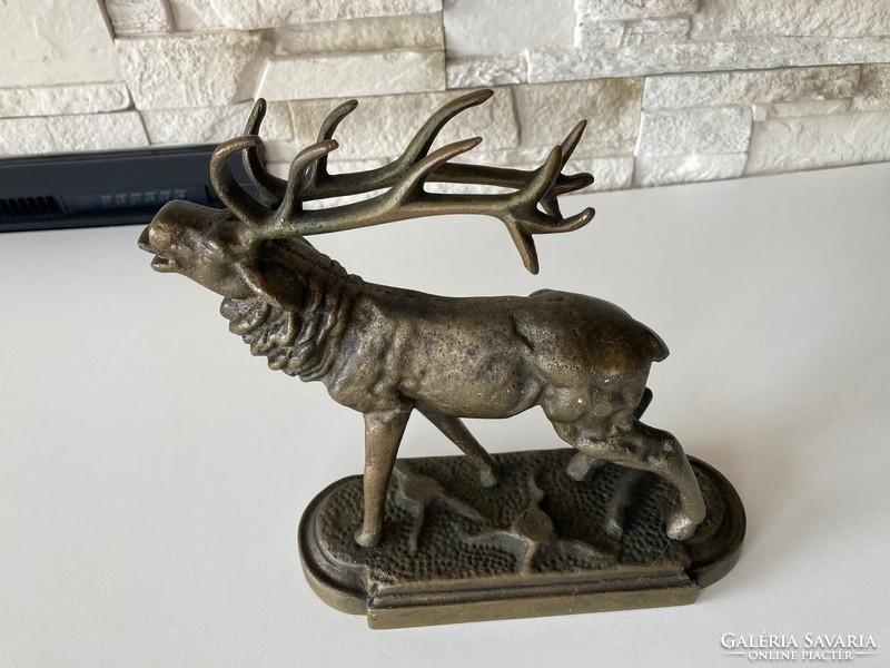 Beautiful solid bronze deer statue