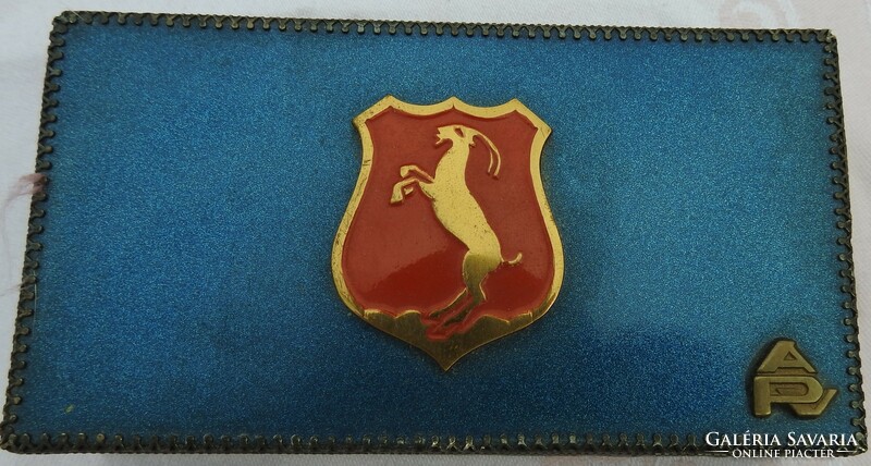 Embossed - goat coat of arms - gift box with chamois coat of arms on top - coin holder